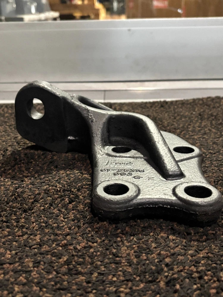 OEM Mercedes Benz Rear Engine Mount 01-25316-003