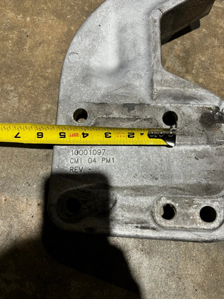 OEM Peterbilt Right Rear Engine Motor Mount off Detroit Series 60, 01-26825-001
