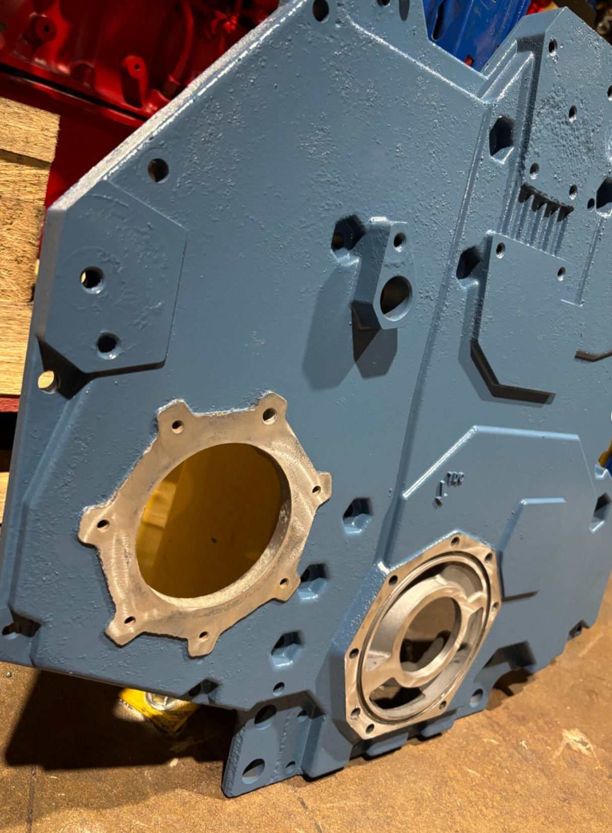 International DT466E DT530E Diesel Engine Front Timing Cover 1820465C4 1827851C1