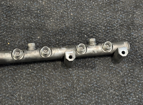Paccar mx-13 diesel engine fuel rail 7210-0513