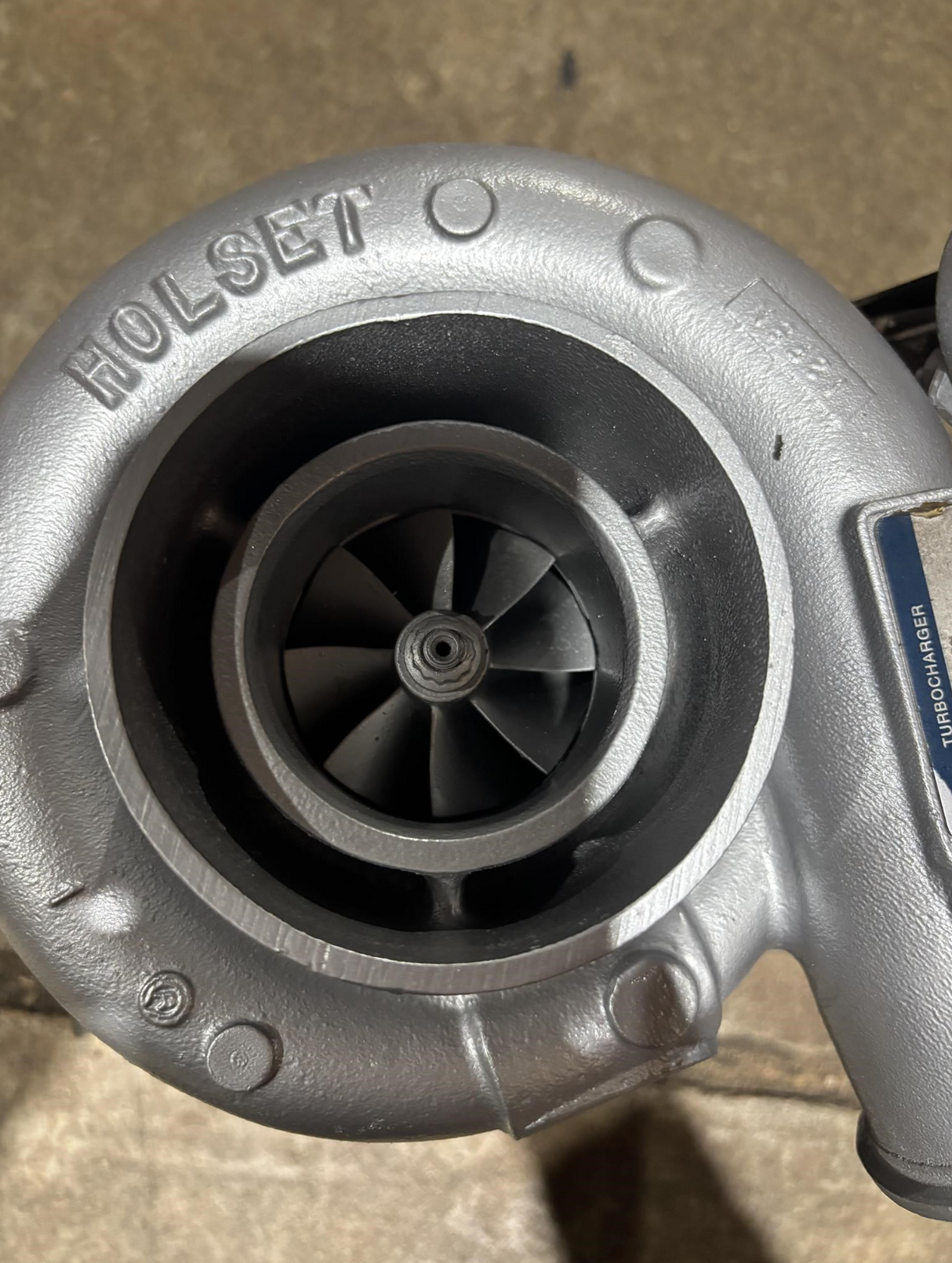 Holset HX40W Turbo for Cummins 8.3L Diesel Engine 2080093R