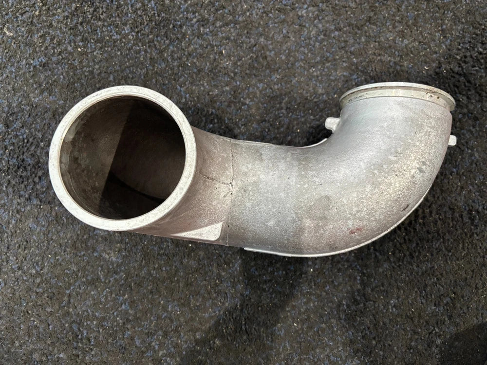 Volvo OEM Air Inlet Pipe Intake Manifold 20999319